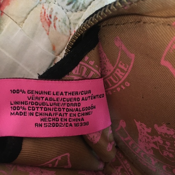 Juicy Couture Wristlet 🖤 - Picture 5 of 5